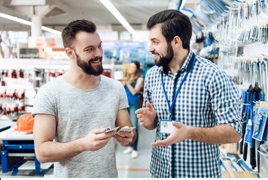 Conversations Between Salesman and Customer